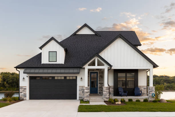 Best Emergency Roof Repair Services  in Montalvin Manor, CA